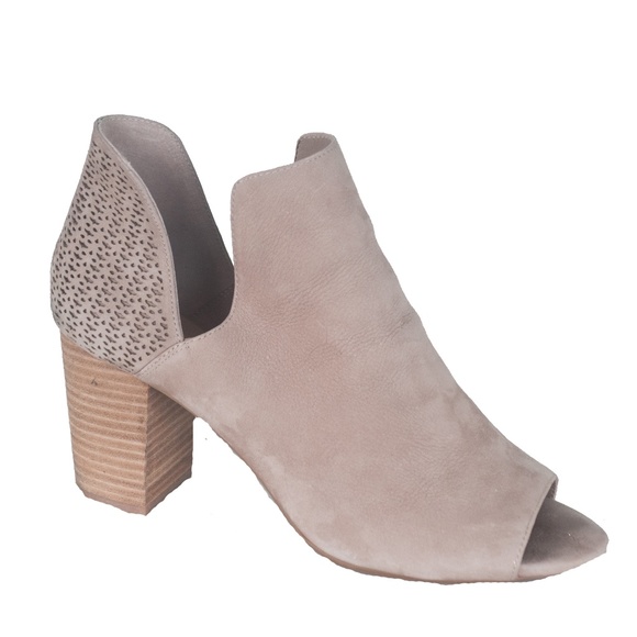 Antonio Melani Tan Suede Leather Laser Cut Ankle Booties - Picture 1 of 11